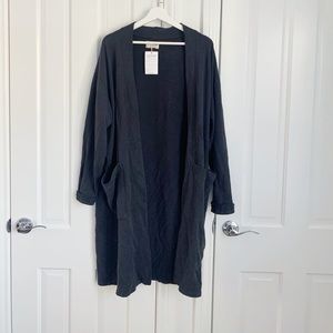 Black long sweater / sweatshirt